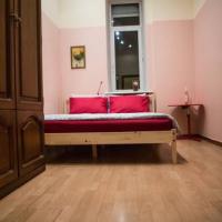 Фотографии отеля TopHostel