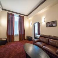 Hotelfotos 4 Rooms Hotel